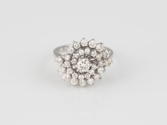 Auktion <br>DIAMANT-RING