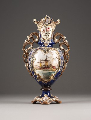 Auction <br>DEKORATIVE HISTORISMUS-VASE MIT LANDSCHAFTEN