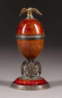 Auction 131<br>A SILVER AND GUILLOCHÉ ENAMEL EGG SHAPED BOX