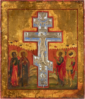 Auction 131<br>A LARGE STAUROTHEK ICON SHOWING THE CRUCIFIXION OF CHRIST