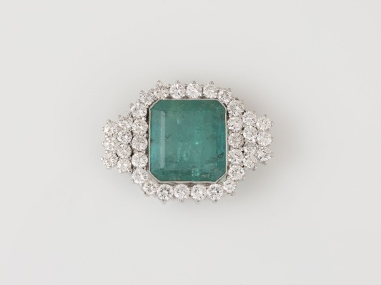 Auction 135<br>KETTEN-SCHLIESSE- NATÜRLICHER SMARAGD 15.00 CT.