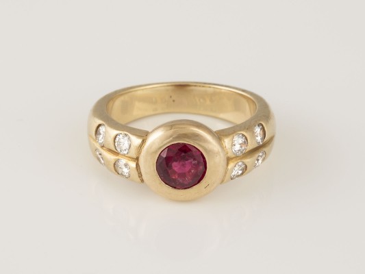 Auction 135<br>RING