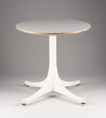 Auktion 133<br>SIDE TABLE / BEISTELLTISCH HERMAN MILLER