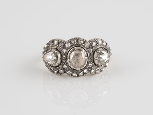 Auction 137<br>RING