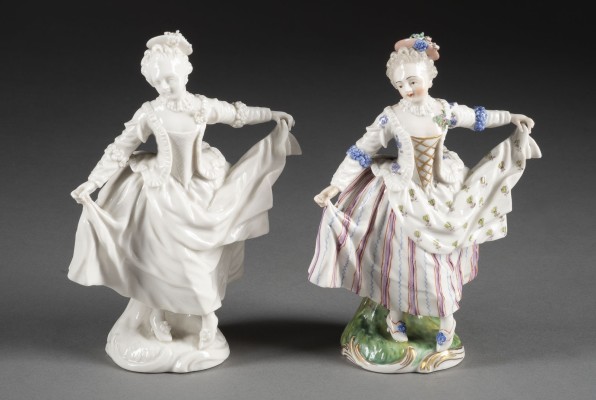 Auction 137<br>ZWEI FIGUREN 'TANZENDES MÄDCHEN'