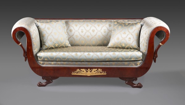 Auktion 137<br>SCHWANENKOPF EMPIRE SOFA