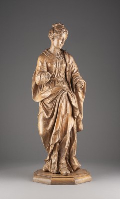 Auction 137<br>GROSSE STEHENDE HEILIGENFIGUR (WOHL MARIA)