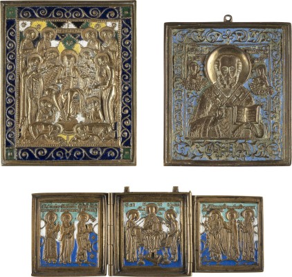 Auktion 138<br>DREI BRONZE-IKONEN: ERWEITERTE DEESIS, HEILIGER NIKOLAUS VON MYRA UND EIN TRIPTYCHON