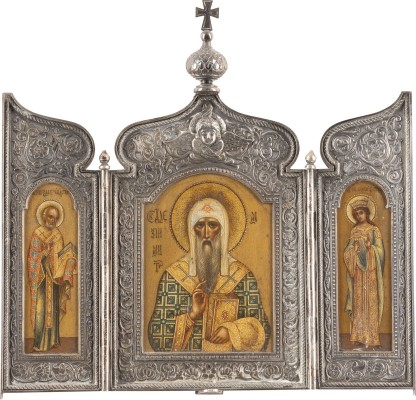 Auction 138<br>BEDEUTENDES TRIPTYCHON MIT DEM HEILIGEN ALEXI, METROPOLIT VON MOSKAU, FLANKIERT VON DEN HEILIGEN NIKOLAUS VON MYRA UND BARBARA