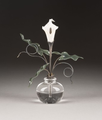 Auction 138<br>VASE MIT CALLA-ZWEIG