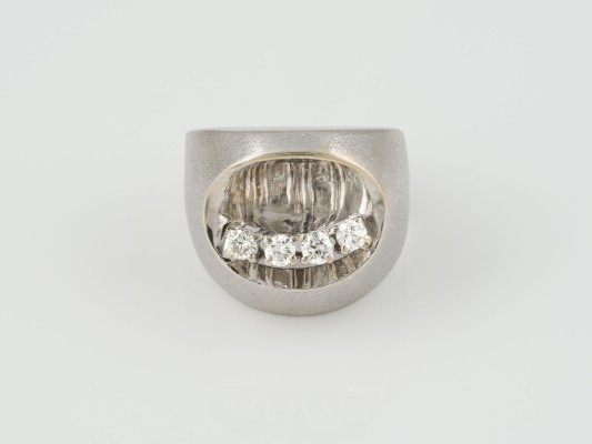 Auction 136<br>RING