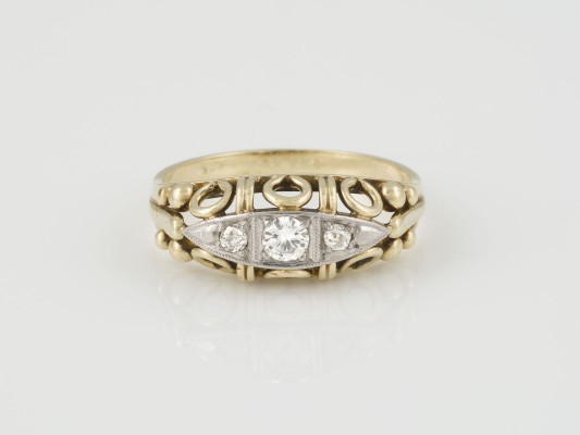 Auction 136<br>RING