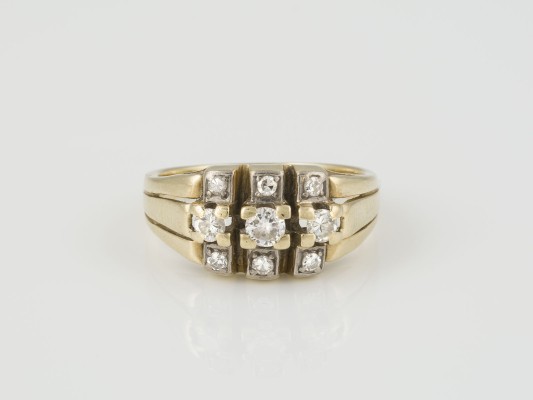 Auction 136<br>RING