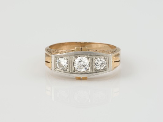 Auction 136<br>RING