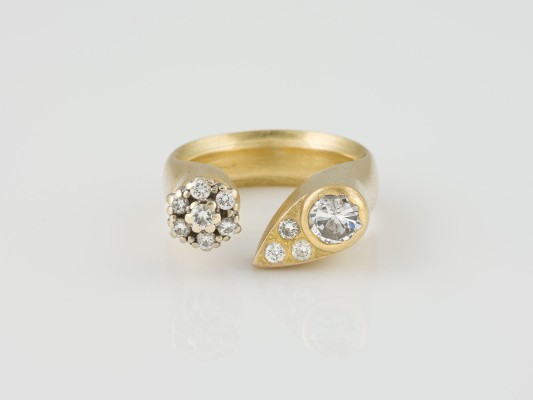 Auction 136<br>RING