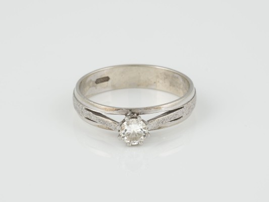 Auction 136<br>RING