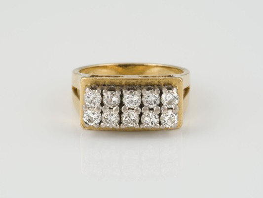 Auction 136<br>RING