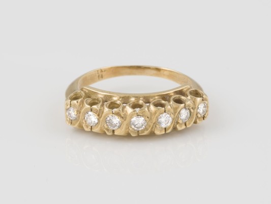 Auction 136<br>RING