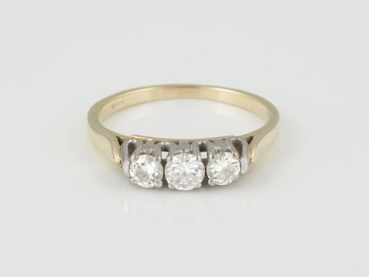 Auction 136<br>RING