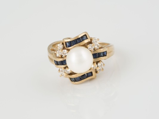 Auction 136<br>RING