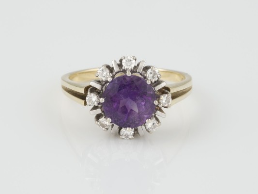 Auction 136<br>RING