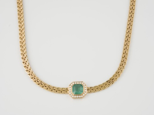 Auktion 136<br>COLLIER - SMARAGD CA. 7.00 CT.