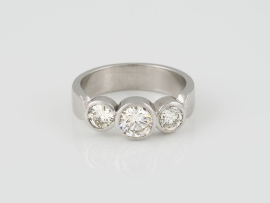 Auction 136<br>RING