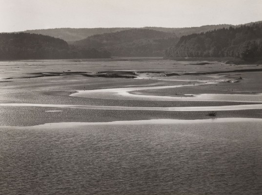 Auction 140<br>KONVOLUT VON 5 FOTOGRAFIEN (TEILW. MIT STEMPEL RENGER-PATZSCH UND SABINE RENGER)