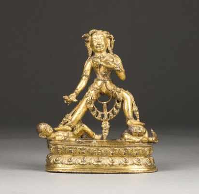 Auction 139<br>EINE VERGOLDETE FIGUR EINER DAKINI AUS BRONZE