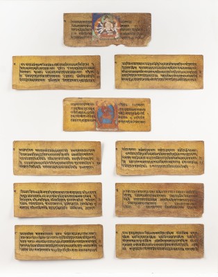 Auction 139<br>EINE GRUPPE VON SUTRA-SEITEN MIT POLYCHROMER ILLUMINATION