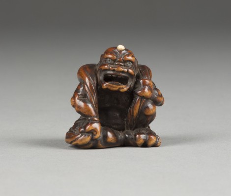 Auction 139<br>EIN HOLZGESCHNITZTES NETSUKE VON FUJIN