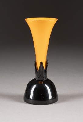 Auction 141<br>KLEINE VASE