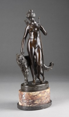 Auction 141<br>DIANA MIT EINEM JAGDHUND