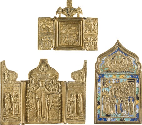 Auction 142<br>SAMMLUNG VON DREI BRONZE-IKONEN: GEBURT DER GOTTESMUTTER, SCHLEIERWUNDER (POKROW) SOWIE HEILIGER NIKOLAUS VON MOSCHAISK