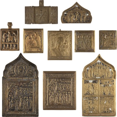 Auction 142<br>SAMMLUNG VON ZEHN BRONZE-IKONEN: GOTTESMUTTER VON KASAN, DEESIS, AUSGEWÄHLTE HEILIGE, FESTTAGE SOWIE EIN FRAGMENT