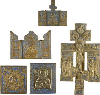 Auction 142<br>SAMMLUNG VON FÜNF BRONZE-IKONEN: DARSTELLUNGEN DER GOTTESMUTTER SOWIE EIN KRUZIFIX