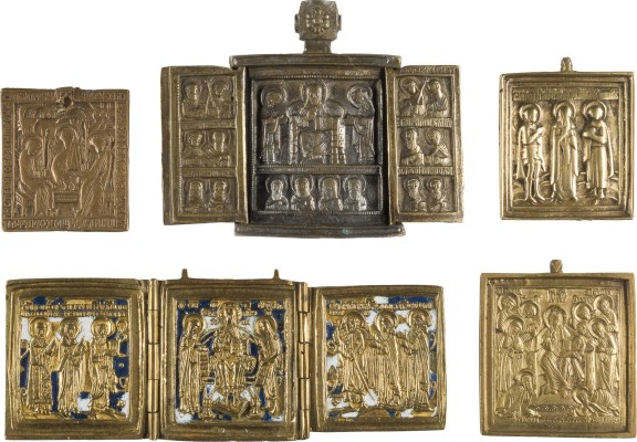 Auction 142<br>SAMMLUNG VON FÜNF BRONZE-IKONEN: DEESIS, ALTTESTAMENTLICHE DREIFALTIGKEIT SOWIE AUSGEWÄHLTE HEILIGE