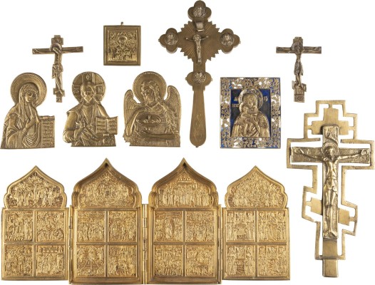 Auktion 142<br>SAMMLUNG VON ZEHN BRONZE-IKONEN: KRUZIFIXE, GOTTESMUTTER FEODOROWSKAJA, DEESIS-GRUPPE, HEILIGER NIKOLAUS SOWIE FESTTAGE