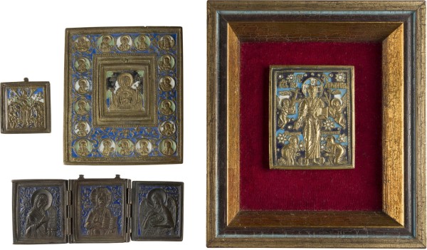 Auction 142<br>SAMMLUNG VON VIER BRONZE-IKONEN: SIGNIERTE IKONE MIT DER GOTTESMUTTER DES ZEICHENS SOWIE IKONEN MIT DARSTELLUNGEN CHRISTI UND DER GOTTESMUTTER