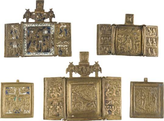 Auction 142<br>SAMMLUNG VON FÜNF BRONZE-IKONEN: DARSTELLUNGEN CHRISTI, GEBURT DER GOTTESMUTTER SOWIE VERKÜNDIGUNG