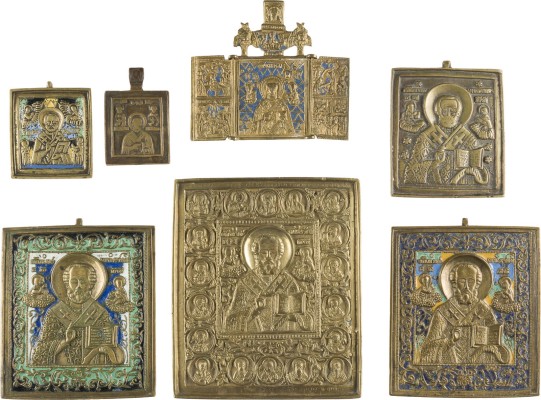 Auktion 142<br>SAMMLUNG VON SIEBEN BRONZE-IKONEN MIT DEM HEILIGEN NIKOLAUS VON MYRA