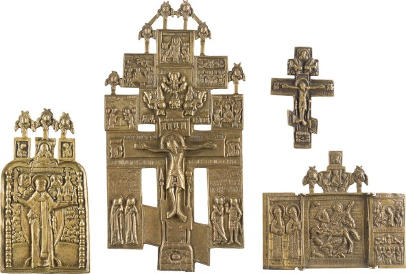 Auction 142<br>SAMMLUNG VON VIER BRONZE-IKONEN: KRUZIFIXE, HEILIGER NIKOLAUS VON MOSCHAISK SOWIE EIN TRIPTYCHON MIT HEILIGEM DEMETRIOS