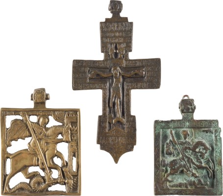 Auction 142<br>SAMMLUNG VON DREI BRONZE-IKONEN: HEILIGER GEORG DER DRACHENTÖTER UND KRUZIFIX