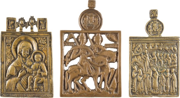 Auction 142<br>SAMMLUNG VON DREI BRONZE-IKONEN: GOTTESMUTTER VON SMOLENSK, SCHLEIEWUNDER DER GOTTESMUTTER (POKROW) SOWIE HEILIGE BORIS UND GLEB