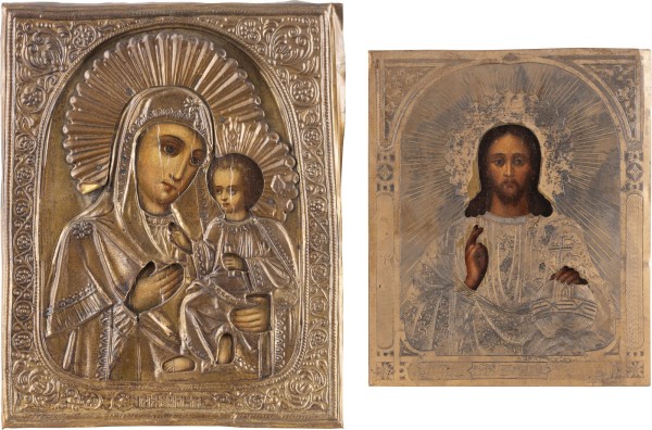 Auction 142<br>ZWEI IKONEN MIT OKLAD: CHRISTUS PANTOKRATOR UND GOTTESMUTTER VON TICHWIN