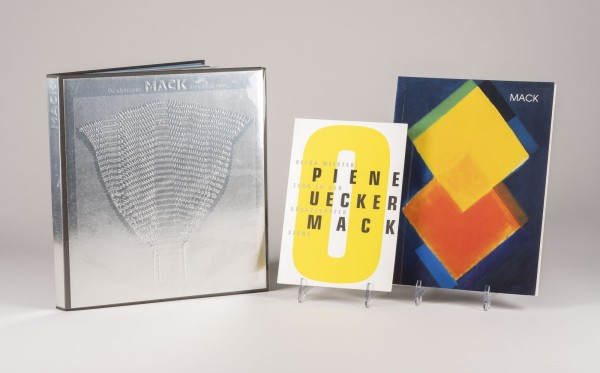 Auction 144<br>DREI BÜCHER ZU HEINZ MACK BZW. ZERO: 'MACK IMAGINATIONEN (SIGNIERT)' (1974) / 'HELGA MEISTER: PIENE UECKER MACK. ZERO IN DER DÜSSELDORFER SZENE' (2006) / 'AUSST.-KAT. GALERIE NEHER' (1995)