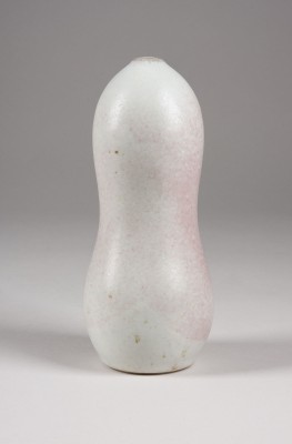 Auction 144<br>VASE IN FRUCHTFORM