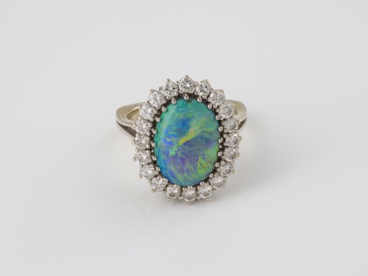 Auktion 145<br>OPAL RING