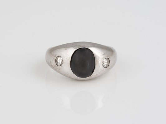 Auktion 145<br>STERNSAPHIR BRILLANT RING