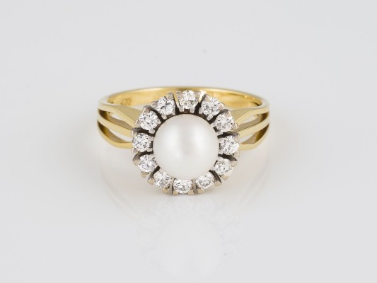 Auktion 145<br>PERL BRILLANT RING